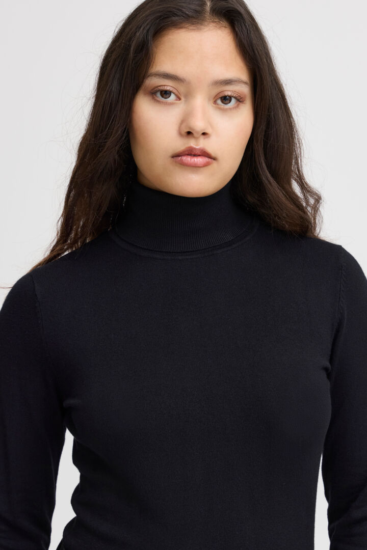 Ihmafa Turtle Neck Black