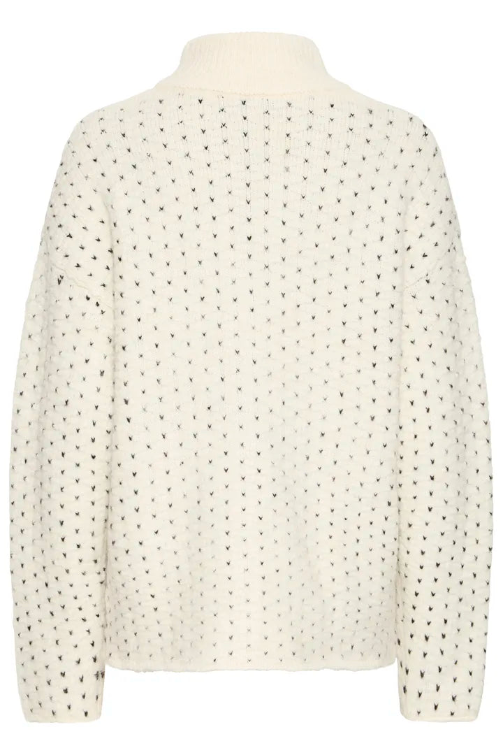 Ihkamara Sweater