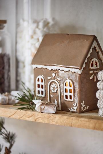 House Gingerbread Do