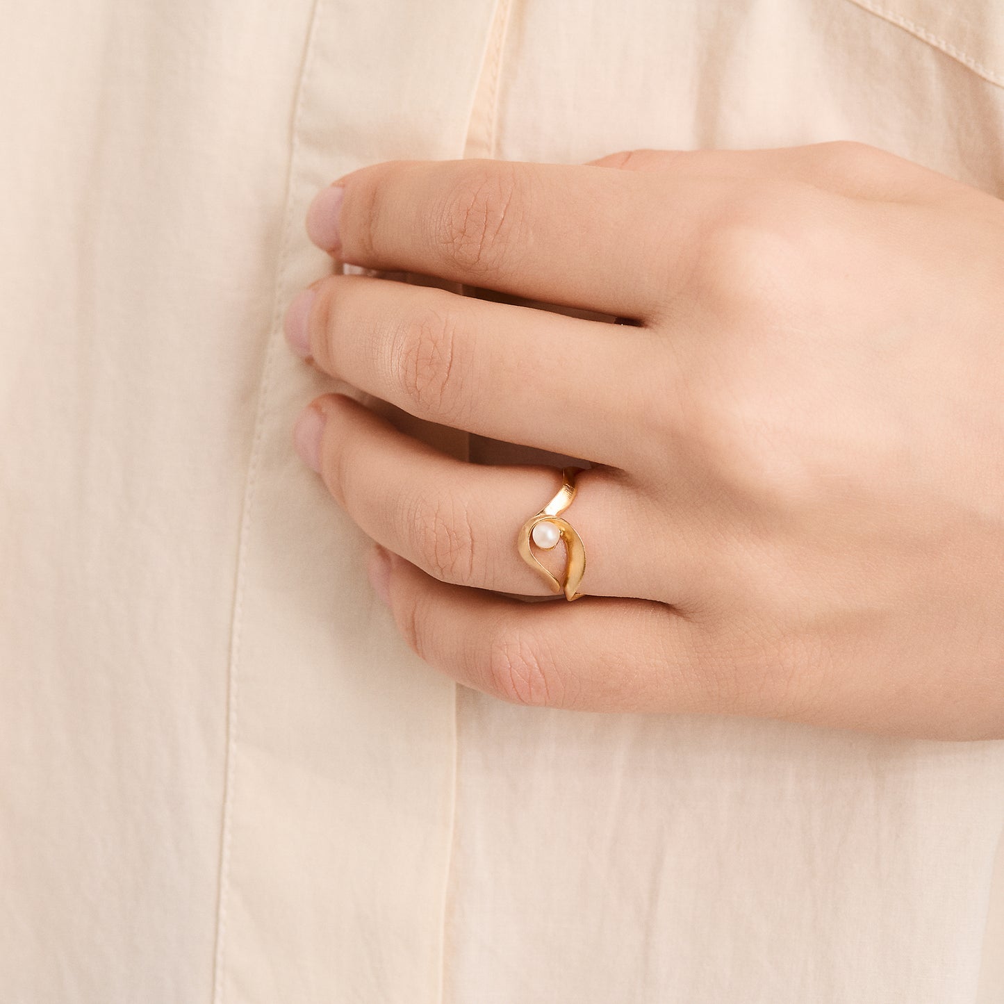 Ocean wave Ring