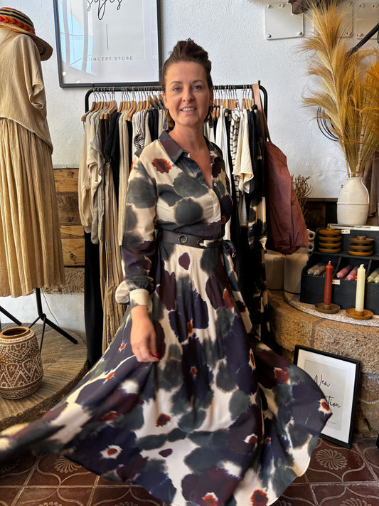 Aloqyaica Dress