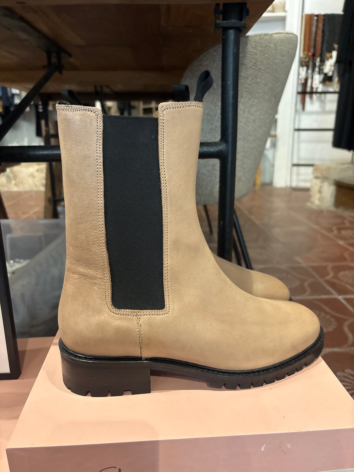 Haily Vegetal Tanned Leather