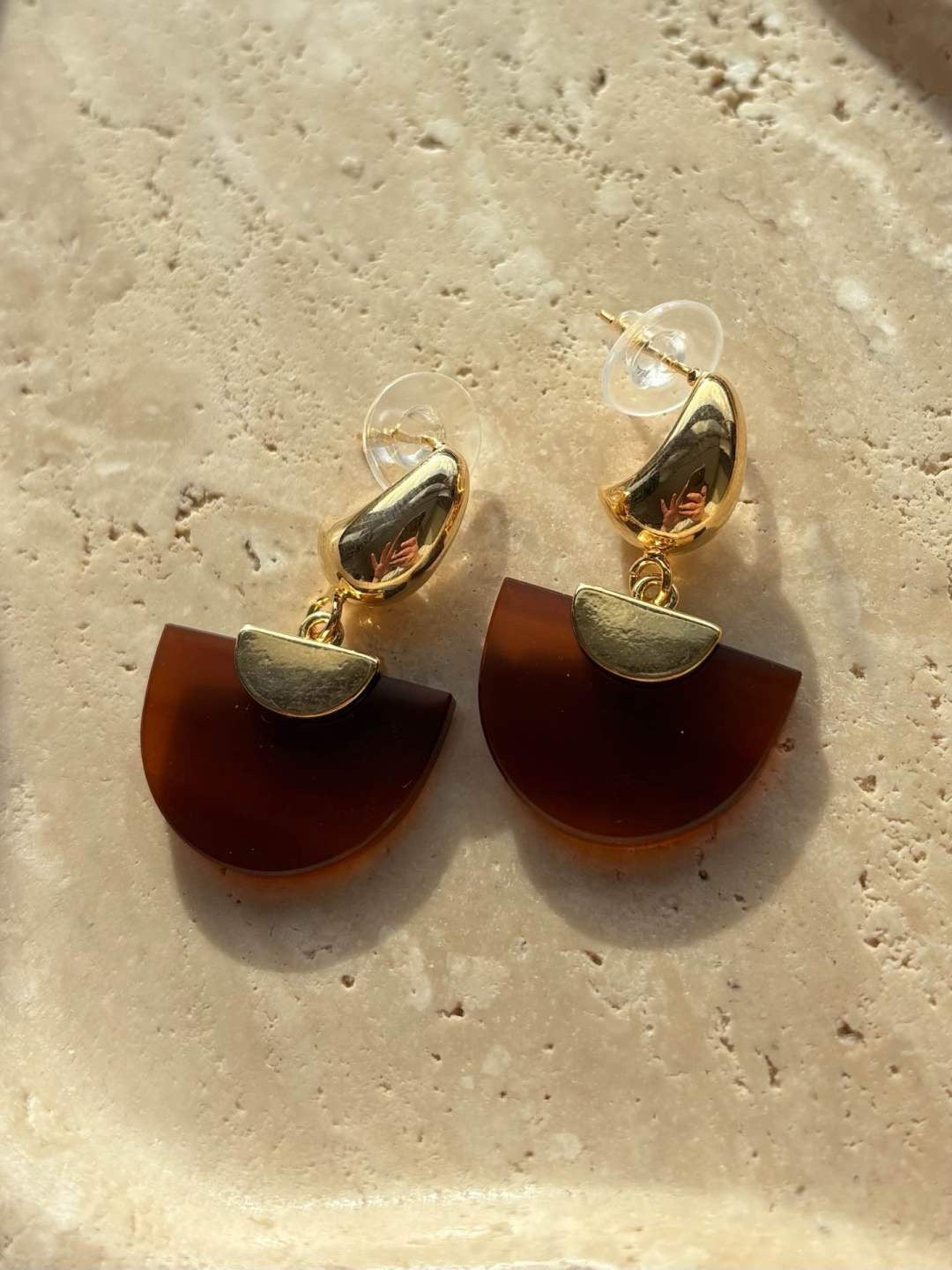 Wauw Earring Wood
