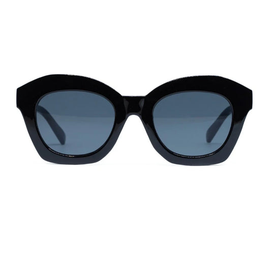 Minue Maclaine Black