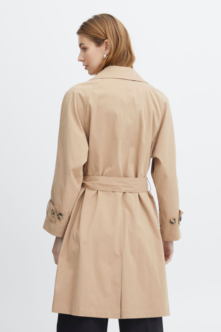 Ihelova Trenchcoat